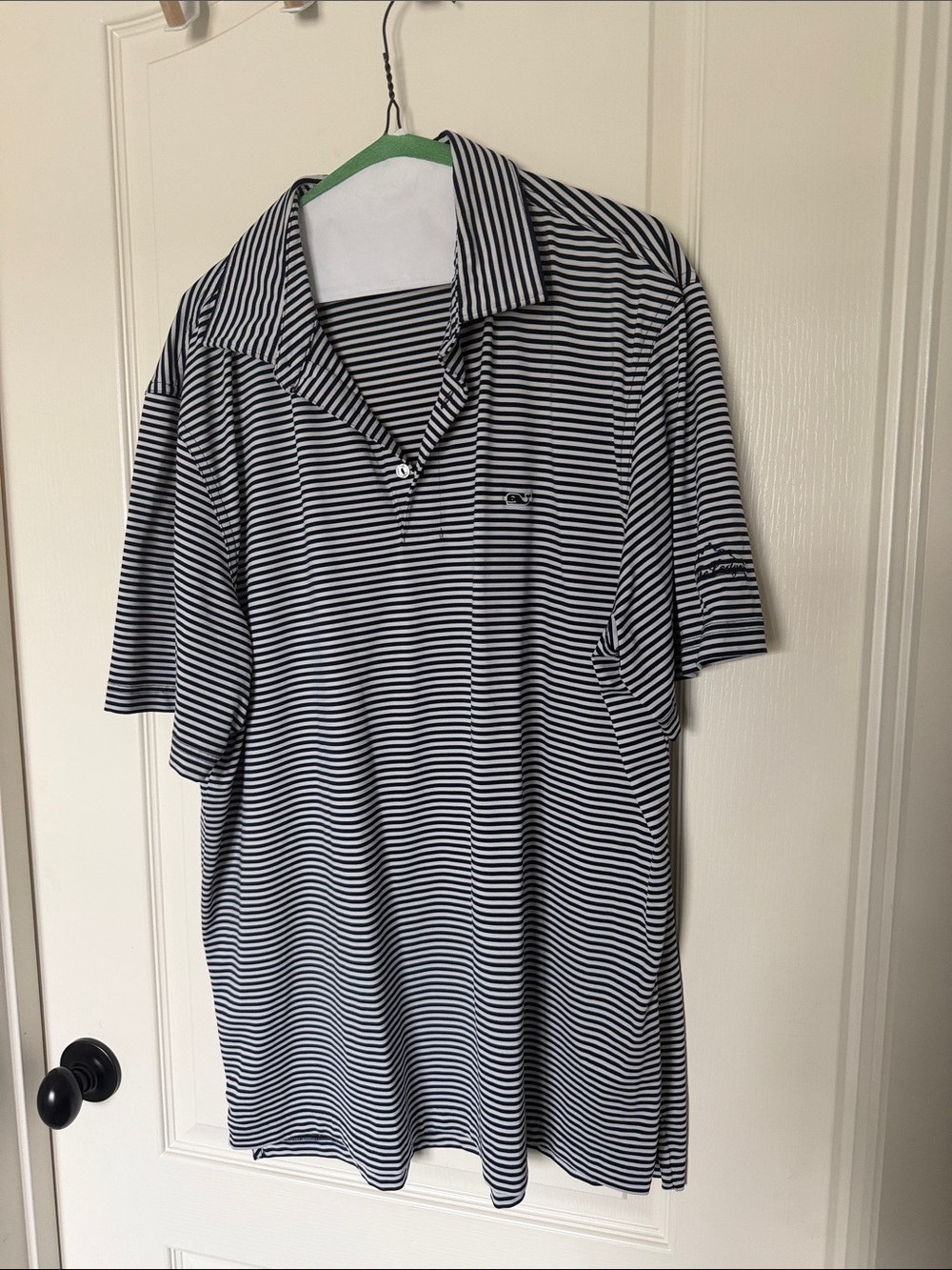 Vineyard Vines Men's Navy & White Striped Polo